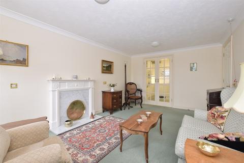 2 bedroom flat for sale - Queen Street, Arundel, West Sussex
