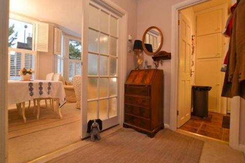 1 bedroom property with land to rent, Homestead Road, Fulham