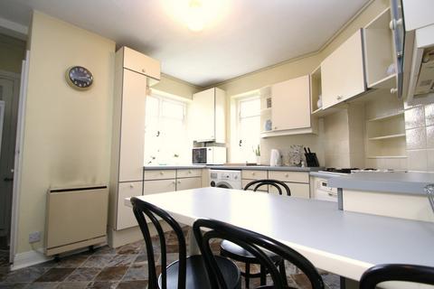 2 bedroom flat to rent, Lyttelton Court, Lyttelton Road, Hampstead Garden Suburb, N2