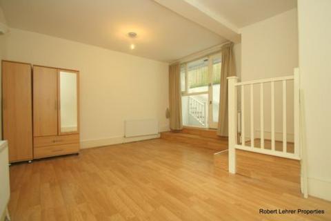 3 bedroom flat to rent, Hornsey Lane Gardens, Highgate, N6