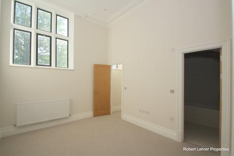 2 bedroom flat to rent, Courtyard House, The Ridgeway, Mill Hill, NW7