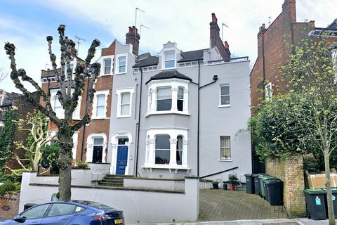 1 bedroom flat for sale, Cromwell Avenue, Highgate, N6
