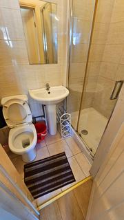 Studio to rent, Crawley Road, Town Centre, Luton, Bedfordshire, LU1