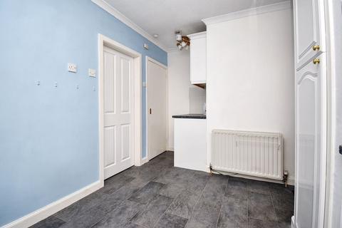 2 bedroom terraced house to rent, Westfield Road, Kilsyth