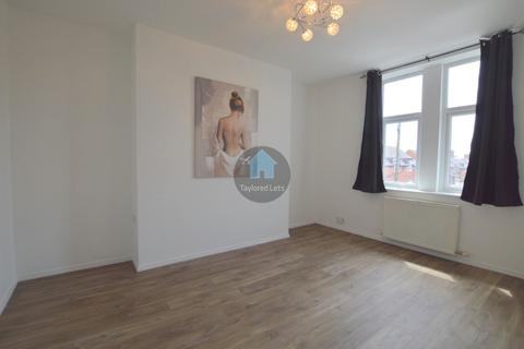 3 bedroom flat to rent - Norham Road, North Shields NE29