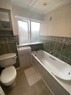 2 bedroom maisonette to rent, Hithermoor Road, Stanwell Moor