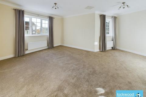 2 bedroom flat to rent, Beaufort House, Ashford