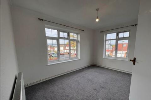 2 bedroom flat to rent, Verden Court, Ashford