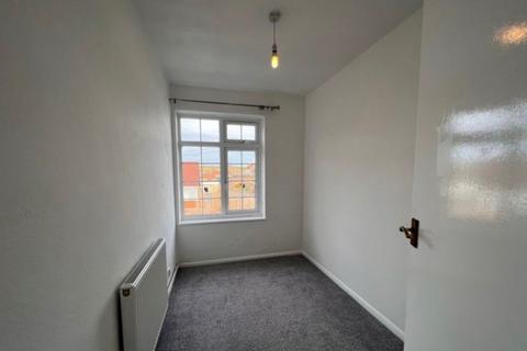 2 bedroom flat to rent, Verden Court, Ashford