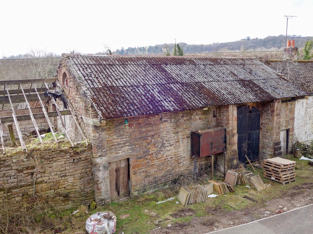 Lakes Road, Marple, Stockport, SK6 4 bed farm house for 