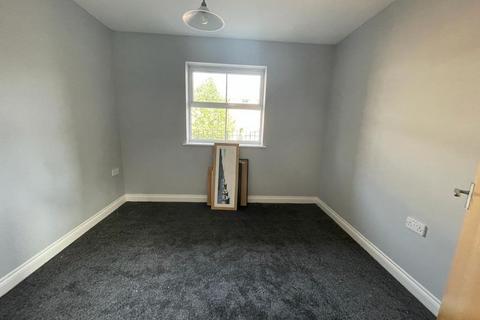 2 bedroom flat to rent, International Way, Sunbury