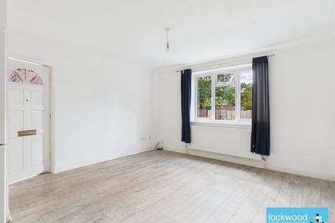 2 bedroom flat to rent, Feltham Hill Road, Ashford