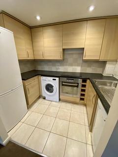 2 bedroom flat to rent, Berberis House, Highfield Road, Feltham