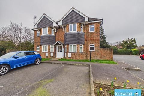 1 bedroom flat to rent, Ashcombe close, Ashford