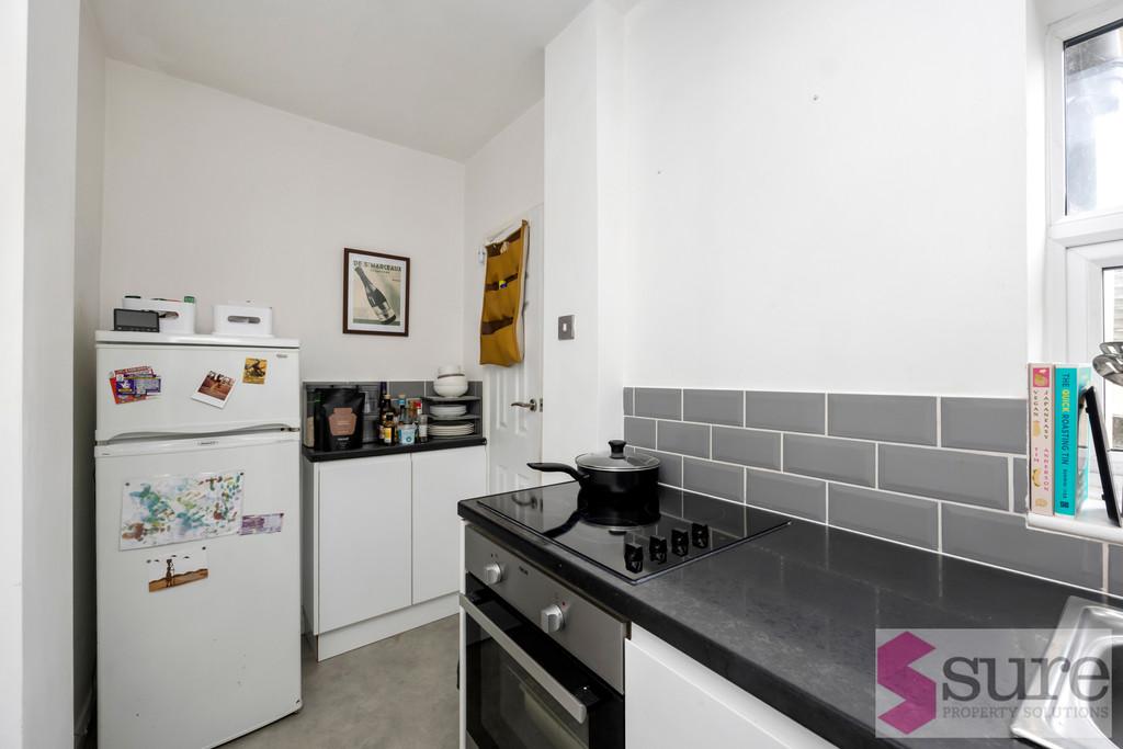 Ventnor Villas, 32, Flat 1-011