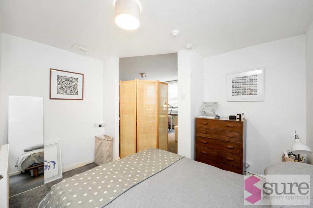 Ventnor Villas, 32, Flat 1-005