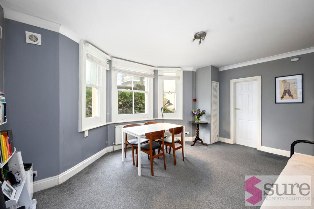 Ventnor Villas, 32, Flat 1-012