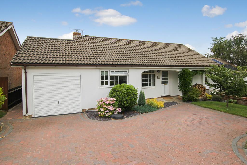 Gorse Hill, Broad Oak 3 bed detached bungalow £365,000