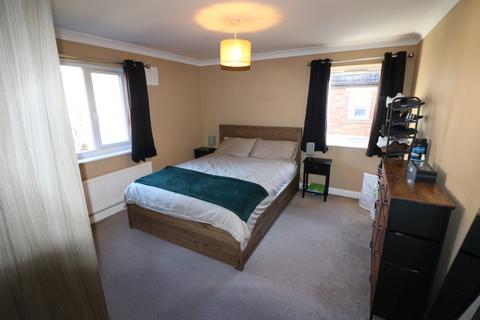 2 bedroom apartment to rent, Tennison Court, Crescent Street, Cottingham