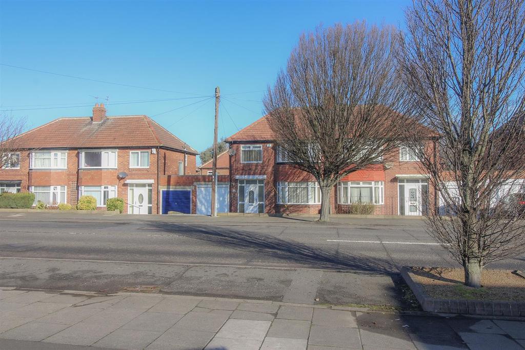 Broadway West, Gosforth, Newcastle 3 bed end of terrace house £195,000