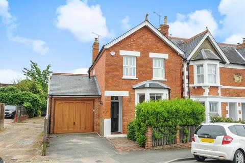 3 bedroom detached house to rent, Queens Road, Sunninghill, SL5