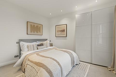 4 bedroom flat for sale, Waldemar Avenue, Fulham