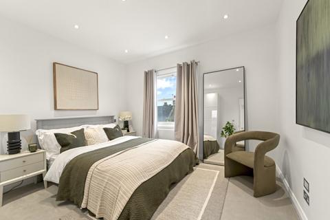 4 bedroom flat for sale, Waldemar Avenue, Fulham