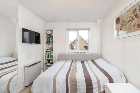 2 bedroom apartment to rent, Brunswick Quay, London SE16