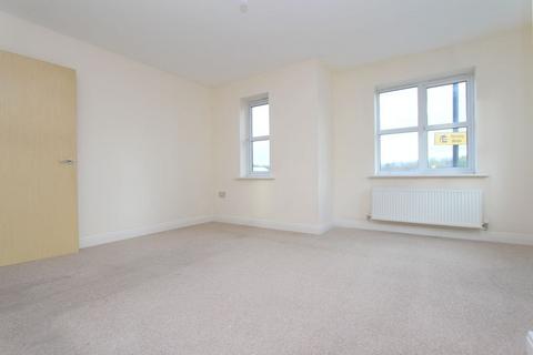 2 bedroom apartment to rent, Keysmith Close, Willenhall