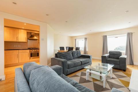 2 bedroom apartment to rent, South Parade, Southsea