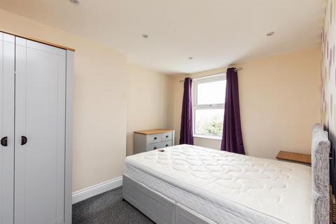 2 bedroom apartment to rent, South Parade, Southsea