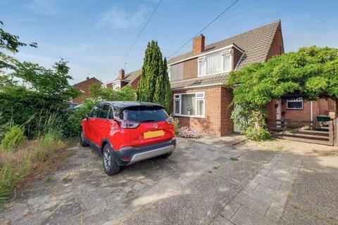 4 bedroom semi-detached house to rent, Stratton Road,  Sunbury on Thames,  TW16