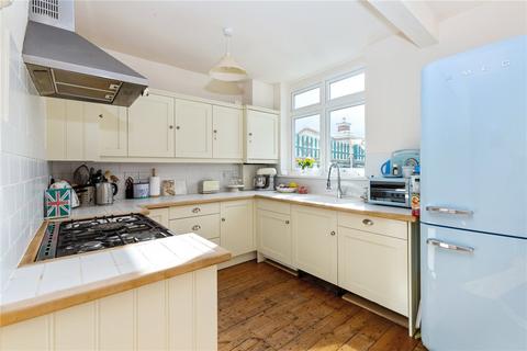 3 bedroom end of terrace house for sale, Conyers Road, London, SW16