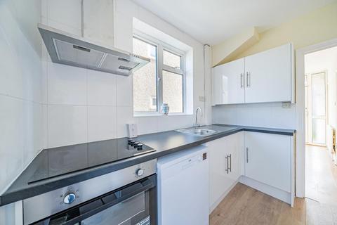 3 bedroom semi-detached house to rent, Brookfield Crescent,  Marston,  OX3