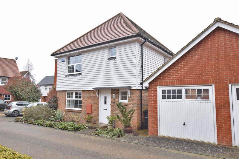 Tilling Close, Maidstone 3 bed detached house £310,000