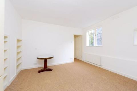 2 bedroom apartment to rent, Goldsboro Road, SW8
