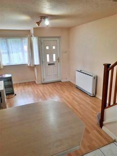 1 bedroom terraced house to rent, Sycamore Walk, Englefield Green