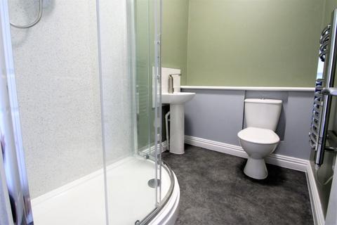 1 bedroom in a house share to rent, Connaught Avenue, Plymouth PL4