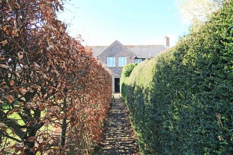 2 bedroom flat for sale - Townfield, Kirdford, RH14