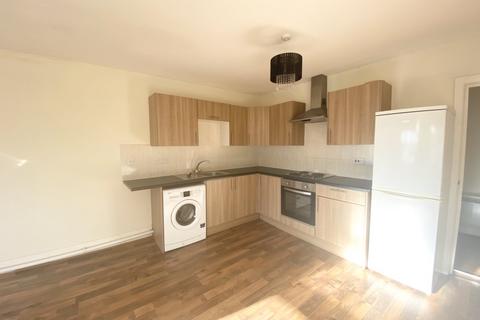 2 bedroom flat to rent, Church Road, Ashford