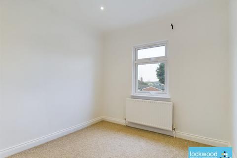 1 bedroom maisonette to rent, Feltham Road, Ashford