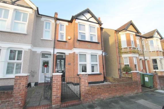 Ladysmith Road Eltham London 3 Bed Semi Detached House 598 500