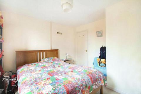 1 bedroom apartment to rent, Asher Way, London