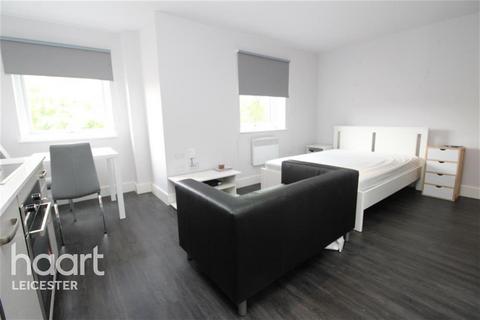 Studio to rent, Aria Apartments