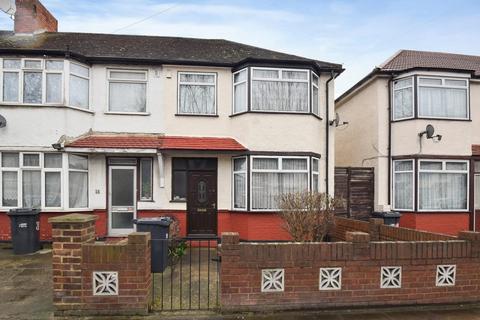 3 bedroom end of terrace house for sale, Brent Road, Southall, UB2