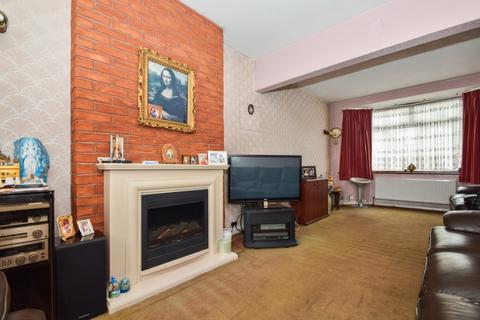 3 bedroom end of terrace house for sale, Brent Road, Southall, UB2