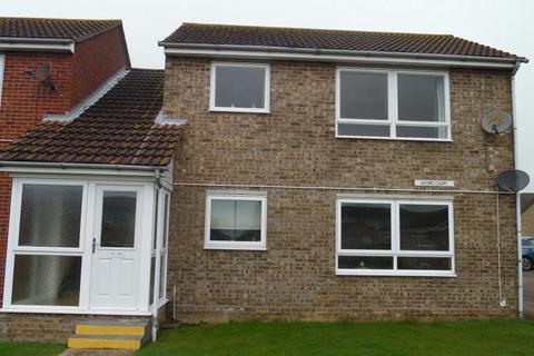 1 bedroom flat to rent, Ilford Court, Epping Close, Great Clacton, Essex, CO15 4UZ