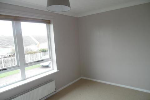 1 bedroom flat to rent, Ilford Court, Epping Close, Great Clacton, Essex, CO15 4UZ