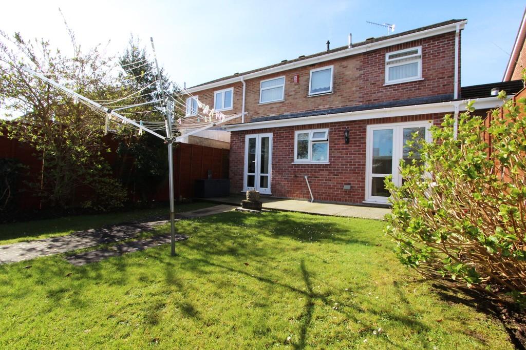 Penlee Park Torpoint 5 Bed Semi Detached House For 220 000 Image 1 Of 11