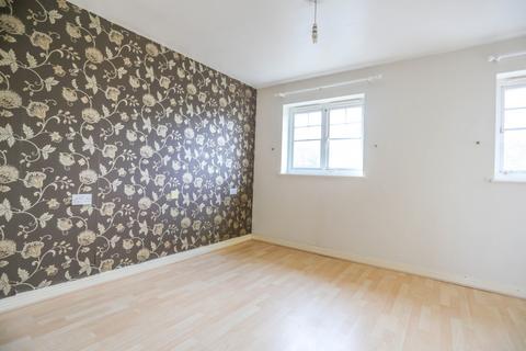 2 bedroom semi-detached house to rent, Avery Myers Close,  Oldbury, B68